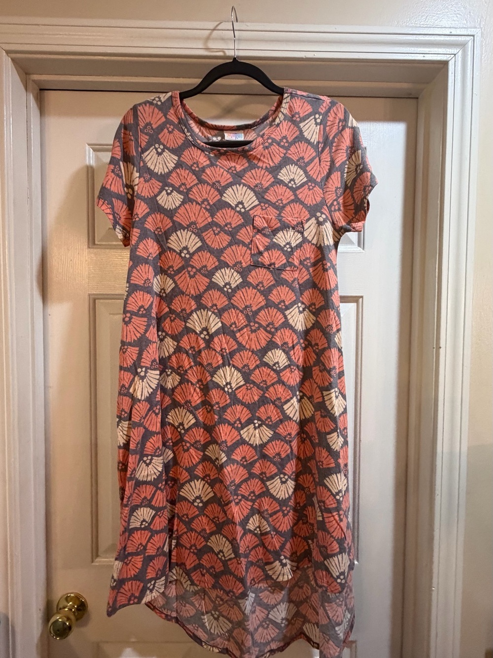 LuLaRoe Carly Coral and Cream Fan Print Short Dress Size Small